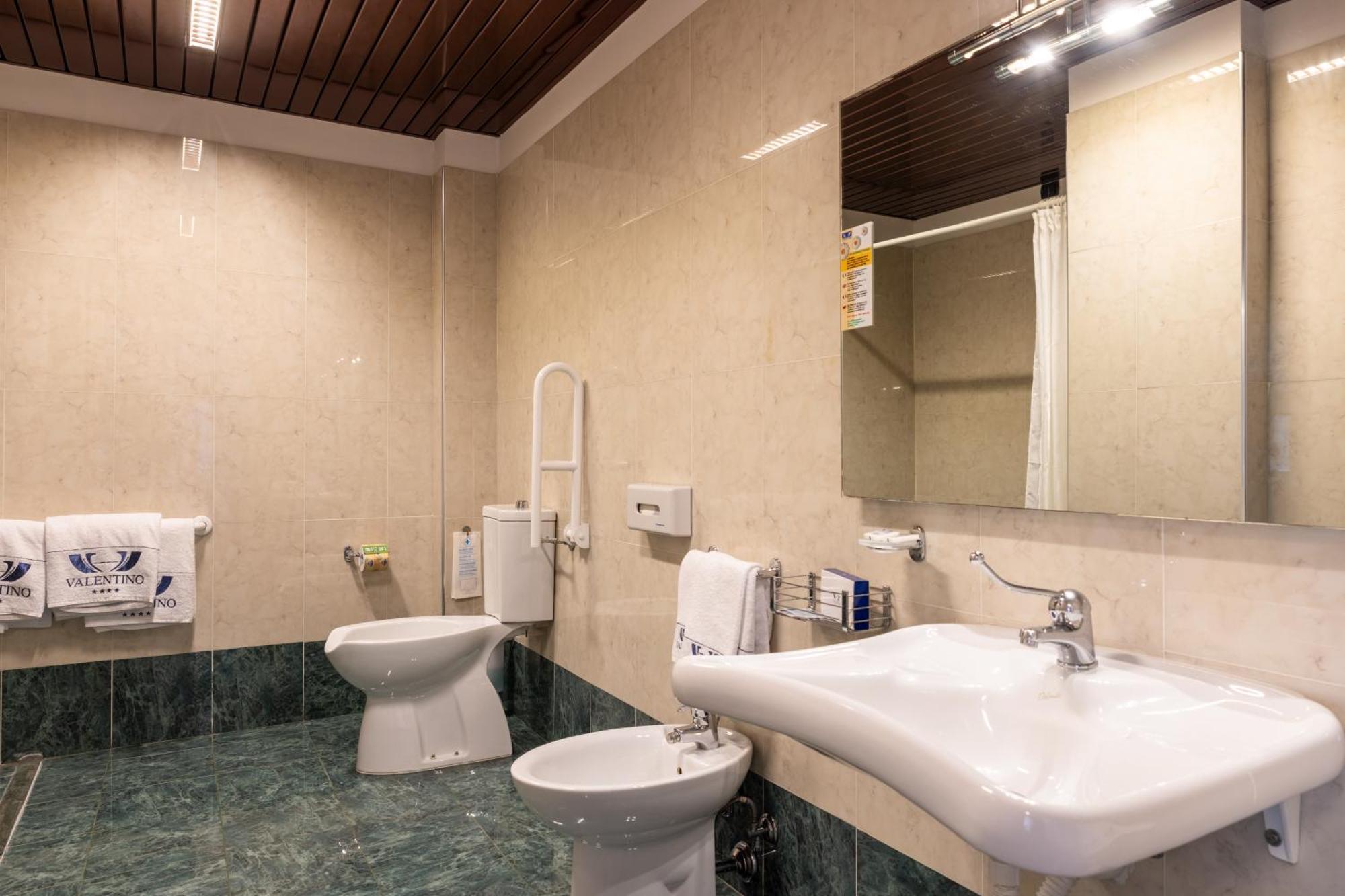 Hotel Valentino Terni Esterno foto