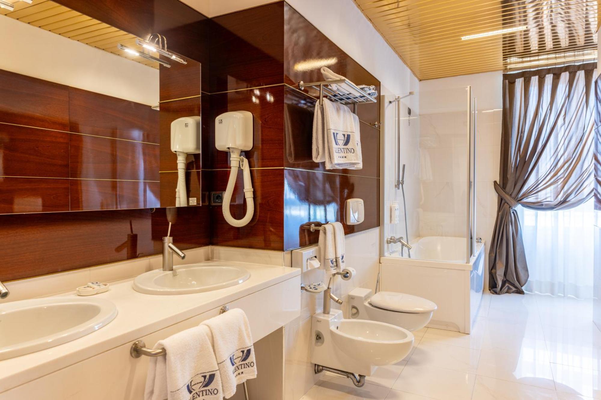 Hotel Valentino Terni Esterno foto
