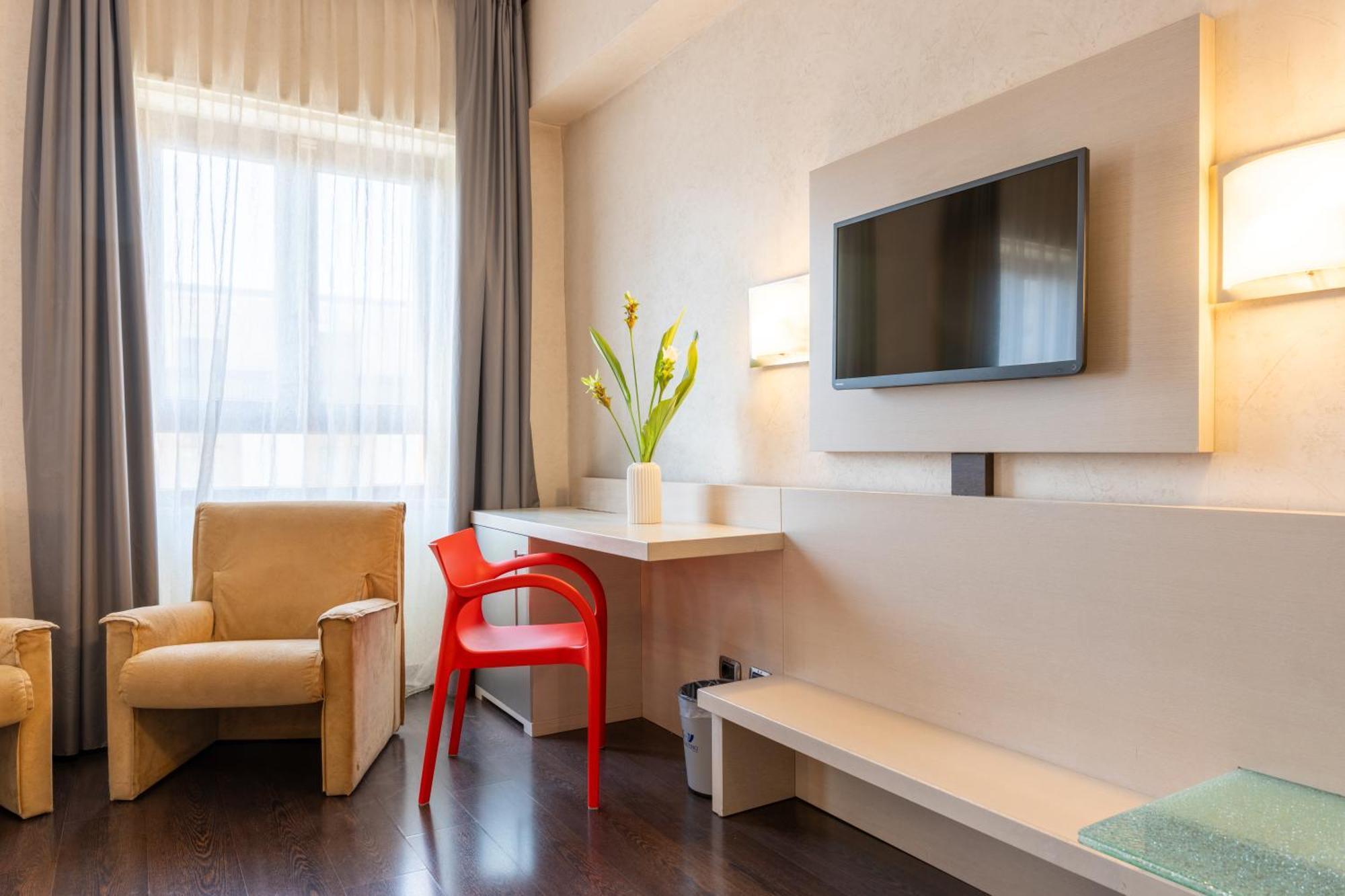 Hotel Valentino Terni Esterno foto
