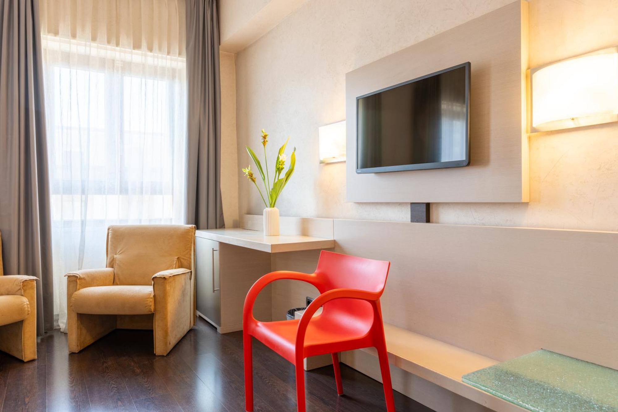 Hotel Valentino Terni Esterno foto